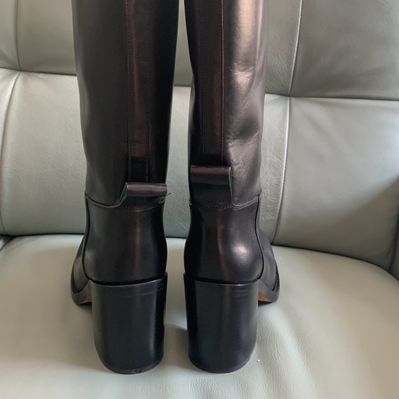 Bottega Veneta Classic Knee High Boot - Picture 10 of 16